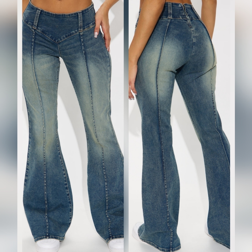 Flared Jeans